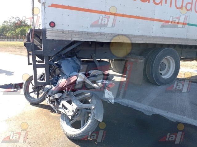 motociclista Mérida-Cancún