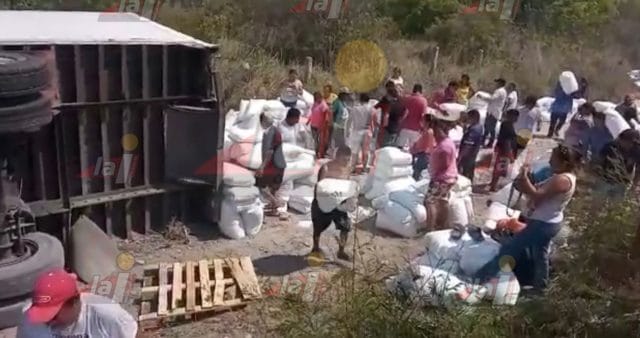 Isla Aguada-Champotón tráiler