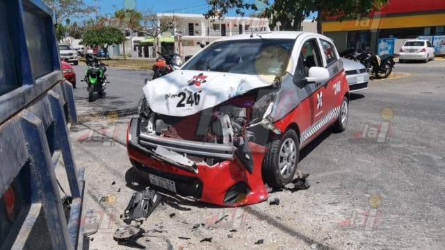 avenida José López Portillo taxi