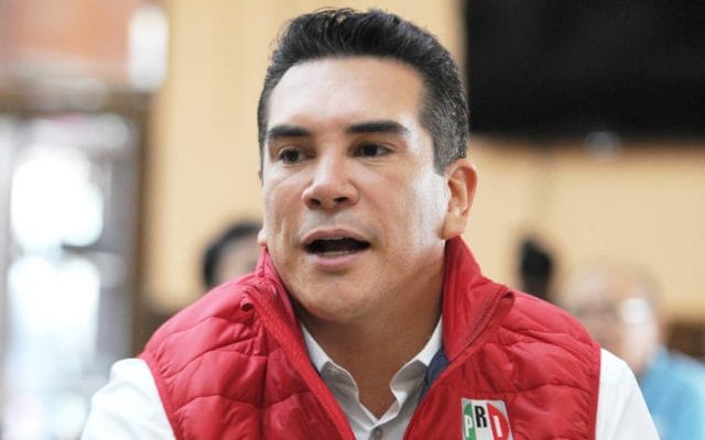 ALEJANDRO MORENO CARDENAS terrenos