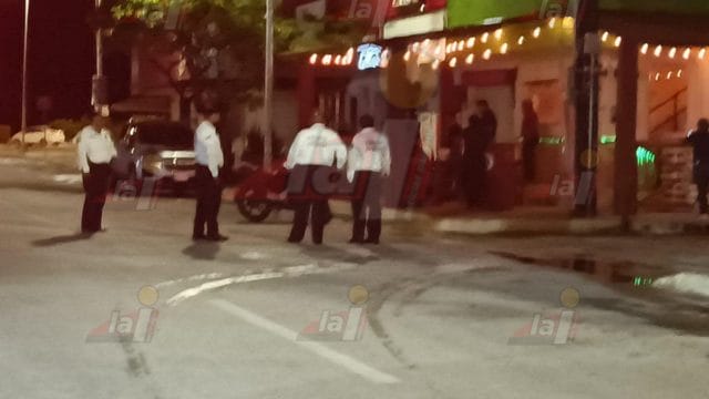 motocicleta joven motocicleta joven