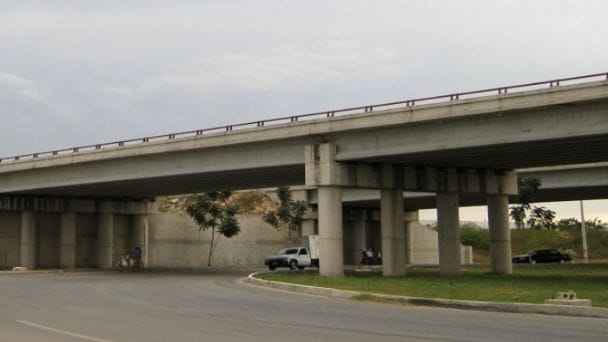 saltó puente periférico Mérida