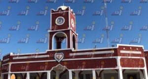 Baca taxista roba a abuelito