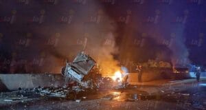 Camión cargado de Petróleo se incendia en la Mérida-Cancún