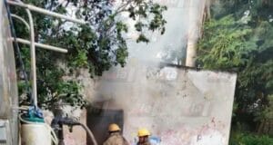 Pérdida total de casa por incendio en Tekal de Venegas