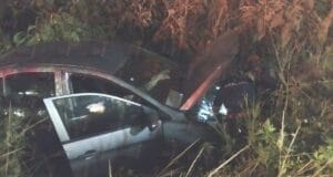 Turista alemán se sale del camino y choca en la Mérida-Valladolid