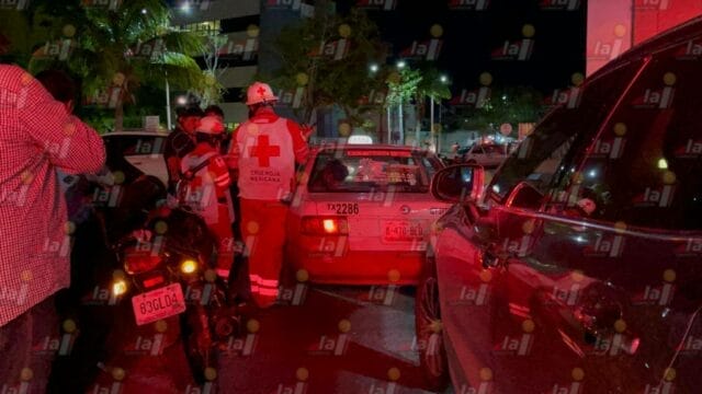 pasajera taxi lesionada glorieta del Camarón