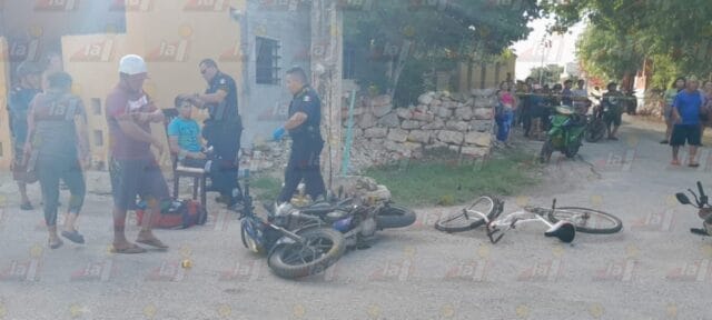 Mujer embarazada lesionada tras choque de motocicletas en Dzidzantún