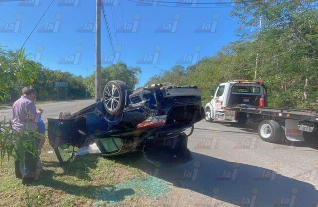 Se desmaya y termina en volcadura en la Komchen-Chablekal 1 Se desmaya y termina en volcadura en la Komchen-Chablekal