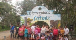 Catmis ya cuenta con arco en la entrada gracias a la comunidad