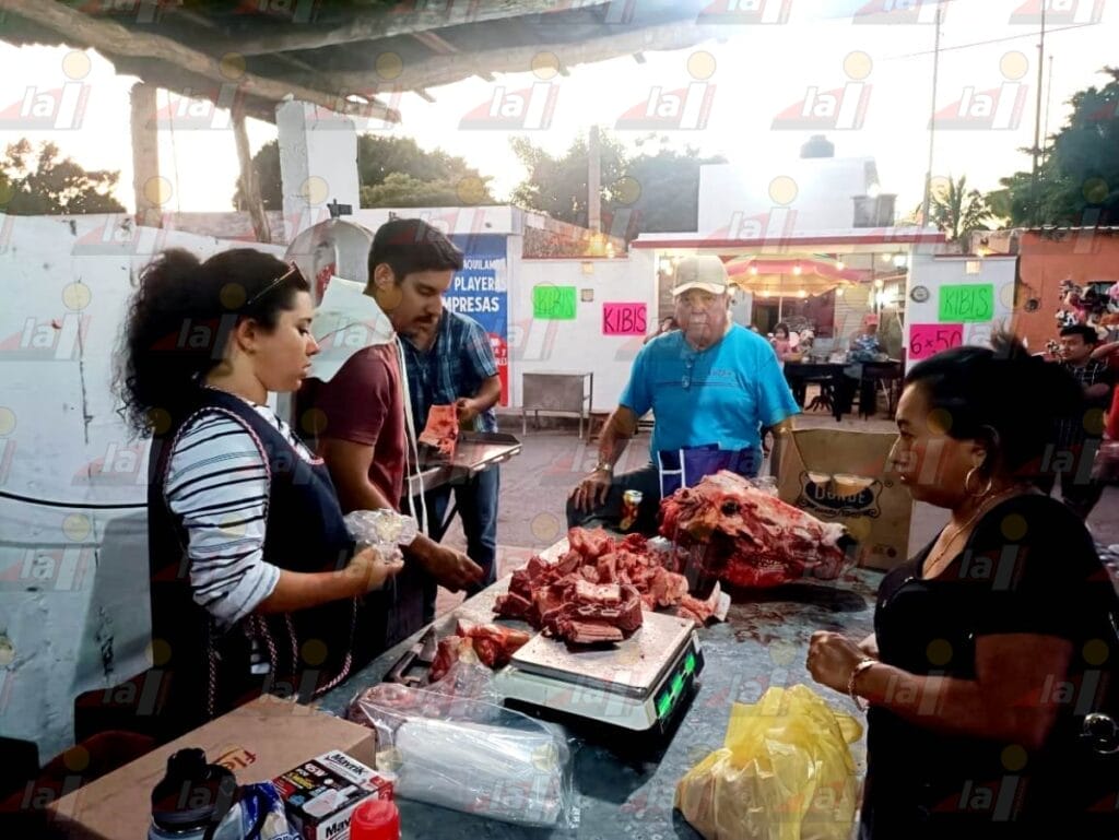 Cenar chocolomo: una costumbre durante la feria de Tizimín