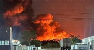 Incendio ocurre en antigua recicladora en la Mérida-Umán