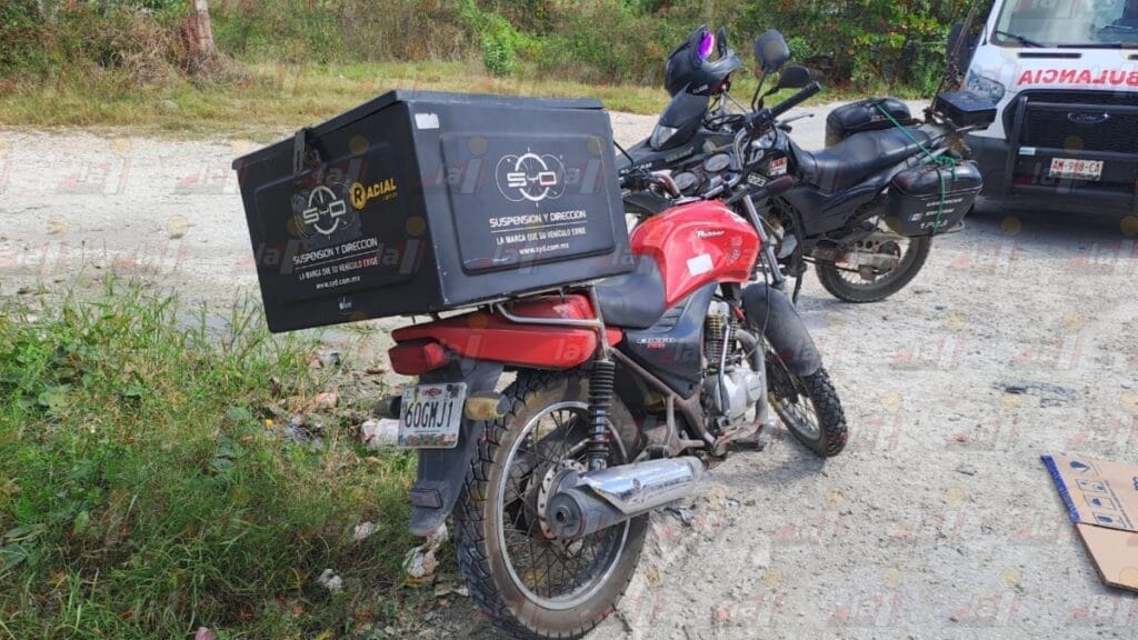 Motociclista esquiva a perro y termina en choque sobre la Héroe de Nacozari