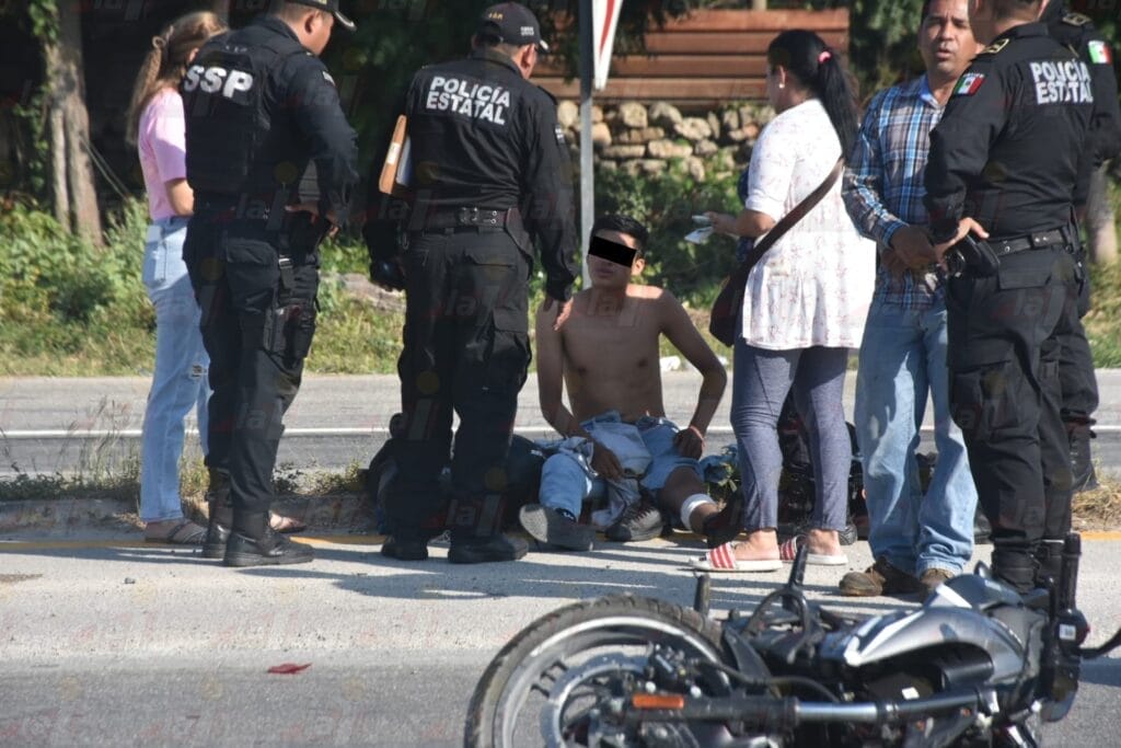 Motociclista iba a ver a su novia pero termina en choque en la Mérida-Cancún