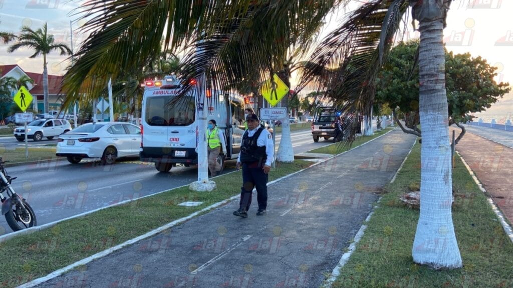 Motociclista termina con fractura tras derrape en el Malecón