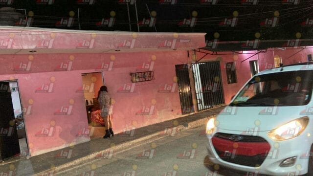 cariñosas albañil avenida Antigua a Kalá cariñosas albañil avenida Antigua a Kalá