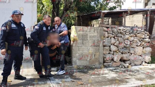 Sujeto amenaza con machete