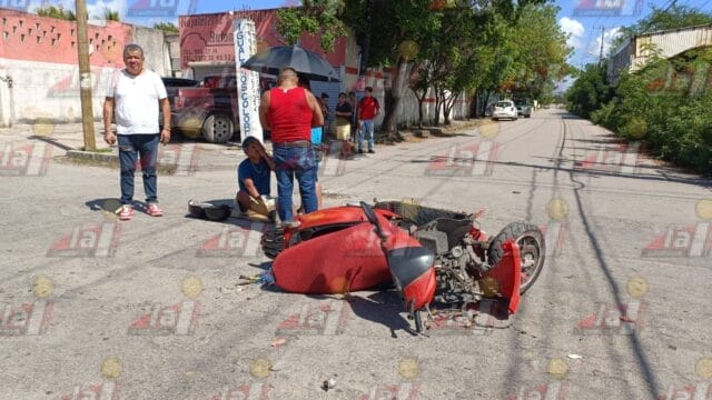 motociclistas lesionados en la Emiliano Zapata Oriente