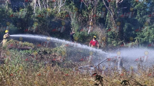Corralón se incendia