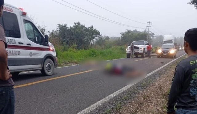 acompañante de motociclista muere por cerdo candelaria