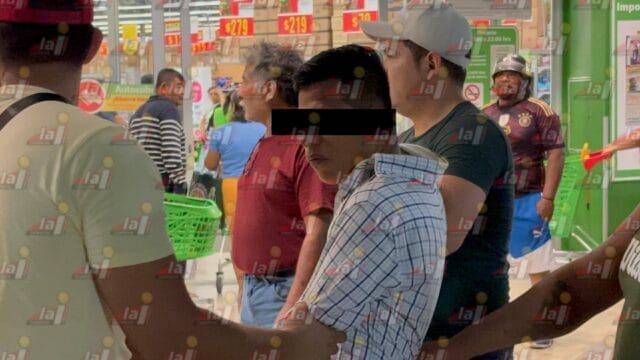 hombre cámara espía