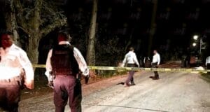 Balea la casa de su tío en Castamay y se da a la fuga: ya lo había amenazado de muerte