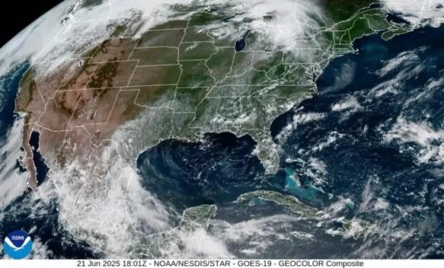 Fuertes lluvias para hoy domingo disparan alerta meteorológica en Yucatán Fuertes lluvias para hoy domingo disparan alerta meteorológica en Yucatán