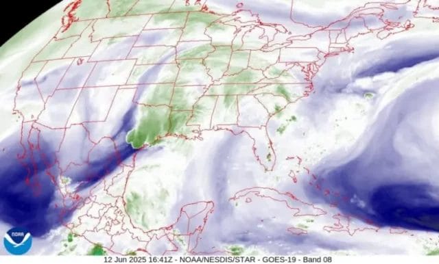 Nueva Onda Tropical provocará lluvias intensas y tormentas en la península de Yucatán