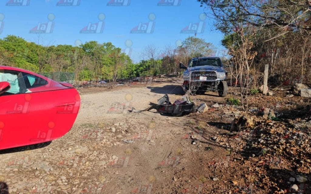Aparatoso choque en Hecelchakán: Ferrari termina destrozado