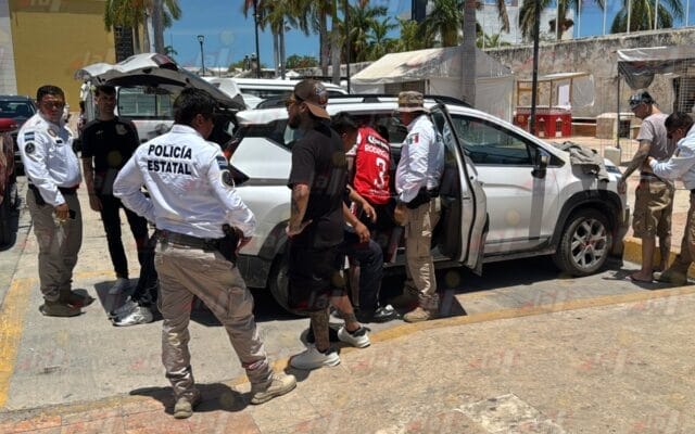 Retienen a jóvenes en el Centro Histórico por presunta portación de marihuana Retienen a jóvenes en el Centro Histórico por presunta portación de marihuana