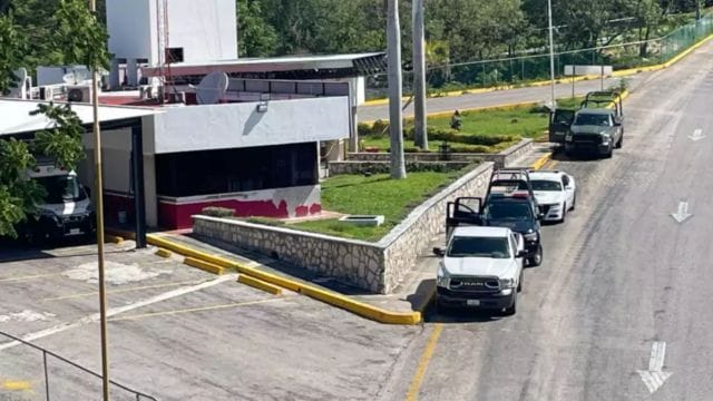 Robo en CAPUFE de Seybaplaya: huyen con $300 mil en efectivo robo en CAPUFE