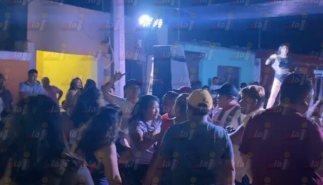 Batalla campal arruina baile del gremio de Coheteros en Halachó Batalla campal arruina baile del gremio de Coheteros en Halachó