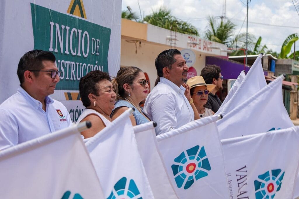 Valladolid invierte más de seis millones de pesos en infraestructura educativa y vial en Tesoco