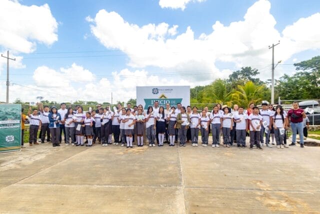 Inversión en Educación y Vías, Ayuntamiento de Valladolid Inicia Obras en Tesoco: Más de 6 millones de pesos se invertirán en la construcción de un domo escolar y la rehabilitación de una carretera