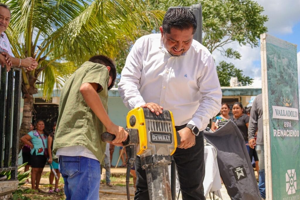 Valladolid invierte más de seis millones de pesos en infraestructura educativa y vial en Tesoco