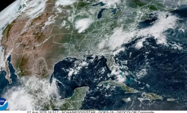 Agosto seguirá dejando lluvias en la península: entorno activo e inestable mantiene el aguacero presente