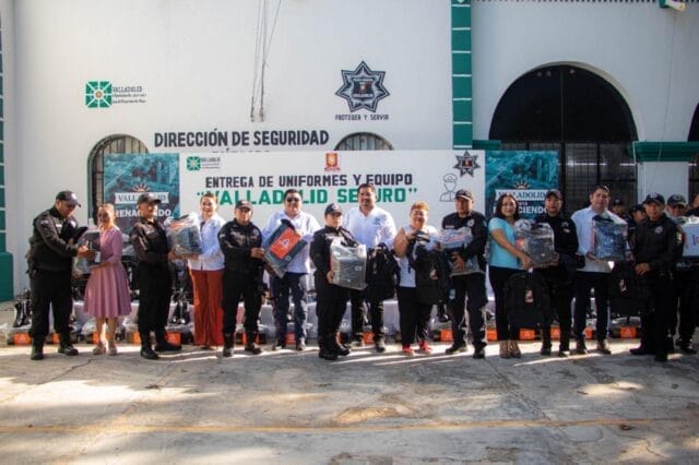 Entrega de uniformes y equipo refuerza compromiso con la seguridad en Valladolid