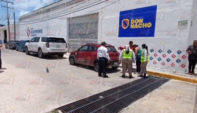 Aparatoso choque en San Román deja una mujer lesionada