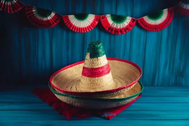 Ahorro en la noche mexicana: disfruta las fiestas patrias sin gastar de más