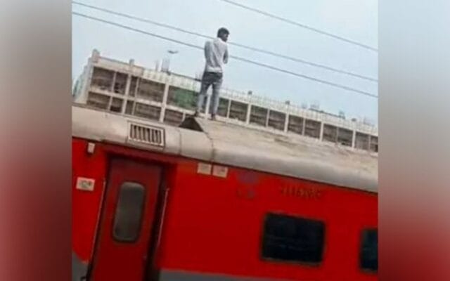 India tren electrocutado Nagpur accidente mortal