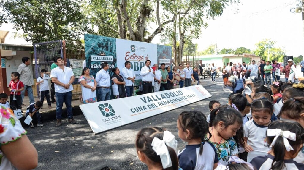 Xocén sigue renaciendo con la construcción de nuevas calles