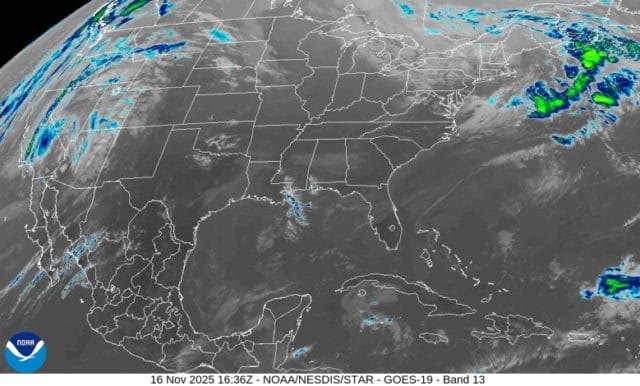 Domingo de lluvias dispersas por la vaguada maya y ambiente bochornoso en la península