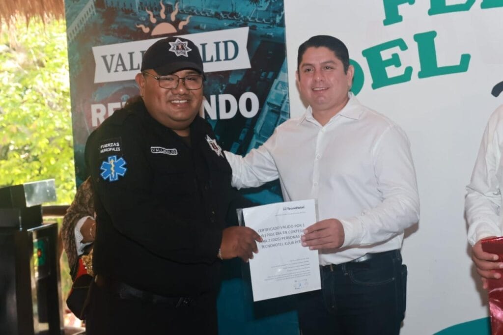 Valladolid reconoce la labor de su Policía Municipal