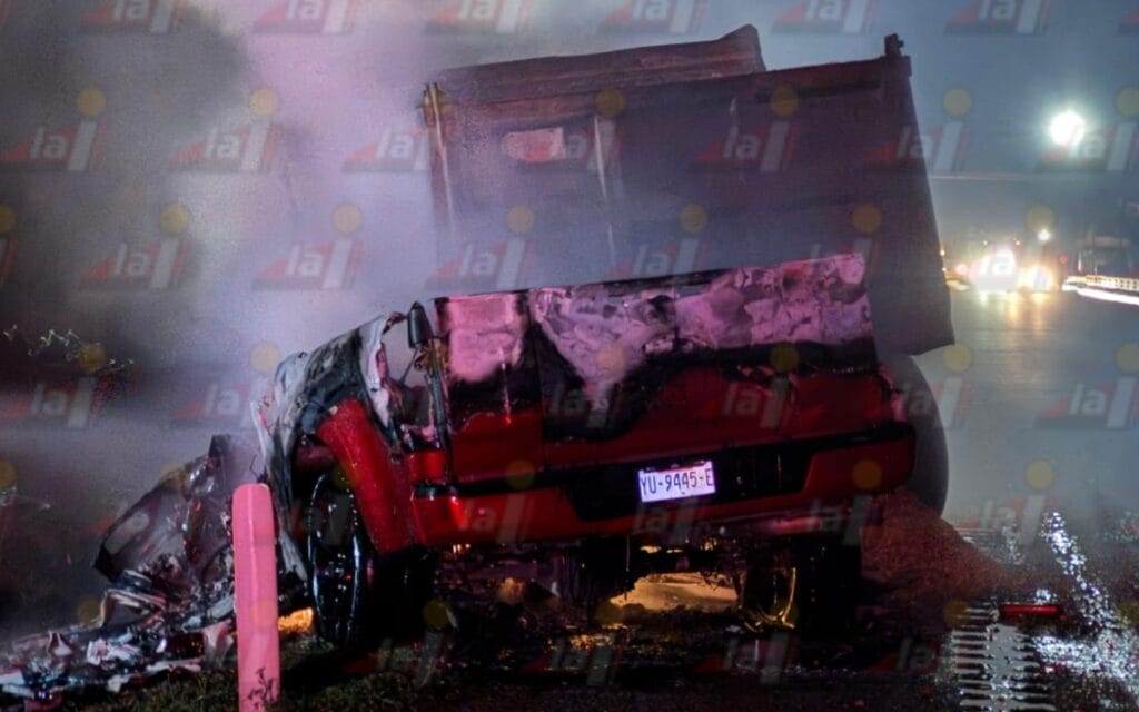Fatal accidente en la carretera Campeche – Mérida deja a una mujer calcinada: cerca de Tepakán