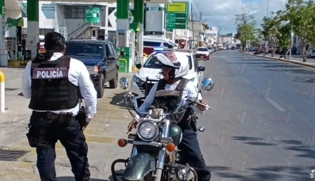 Detienen a pareja en avenida Gobernadores por presunta portación de arma de fuego