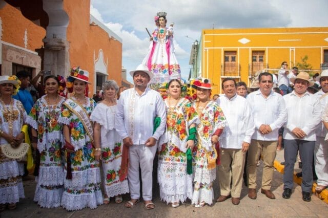 El Convite llena de fiesta y tradición las calles de Valladolid rumbo a la Expo Feria 2026