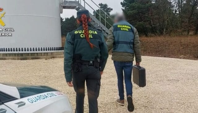 Joven muere electrocutado tras reto en parque eólico: sus amigos fueron arrestados