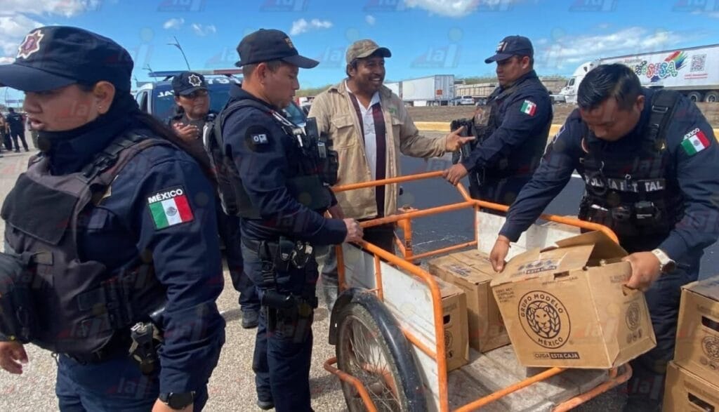 Cinco detenidos por rapiña tras volcadura de tráiler cervecero en Kobén: policías están bajo investigación