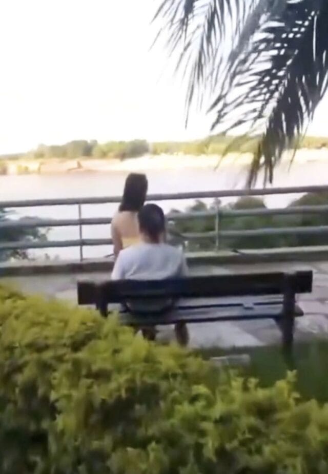 Mujer enfrenta a su novio infiel con su mejor amiga