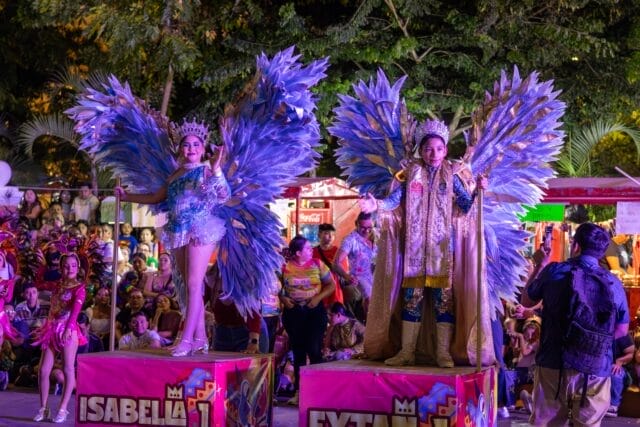 Entusiasmo y alegría en la presentación de las comparsas del Carnaval de Valladolid 2026